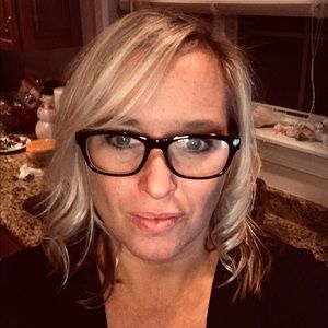 Meet your Posher, Lori